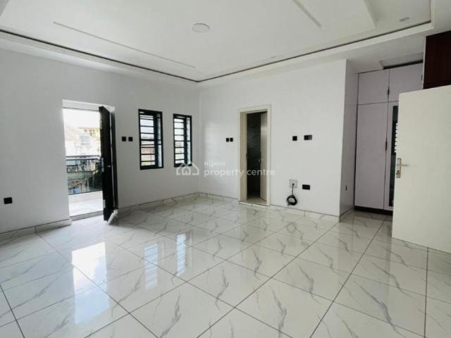 House for sale in Surulere , Surulere