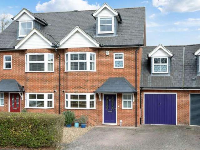 Farm for sale in Manor Park, Epsom