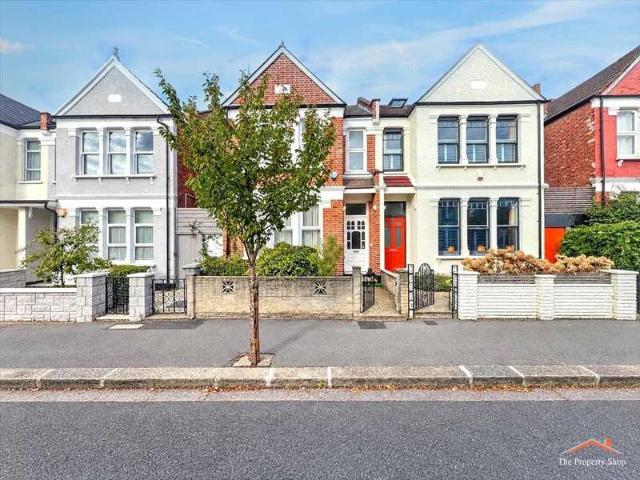Farm for sale in London Borough of Brent, Greater London