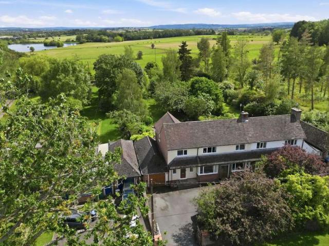 Farm for sale in Alderminster, Warwickshire