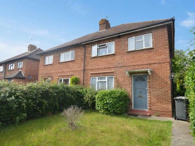 Farm for rent in Row Town, Surrey