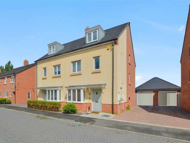 Farm for sale in Wexham Court, Slough