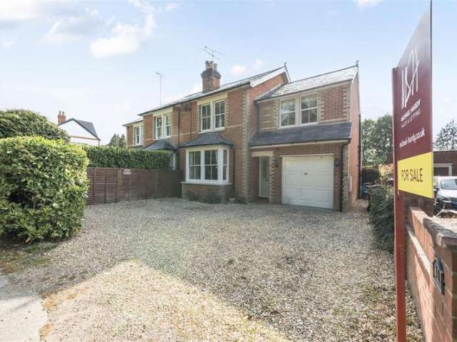 Farm for sale in Buckler's Park, Crowthorne