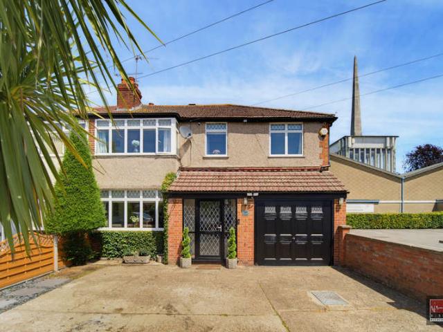 Farm for sale in Staines, Surrey