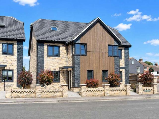 Farm for sale in Caister-on-Sea, Great Yarmouth