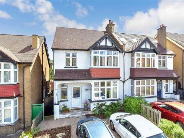 Farm for sale in London Borough of Croydon, Sanderstead