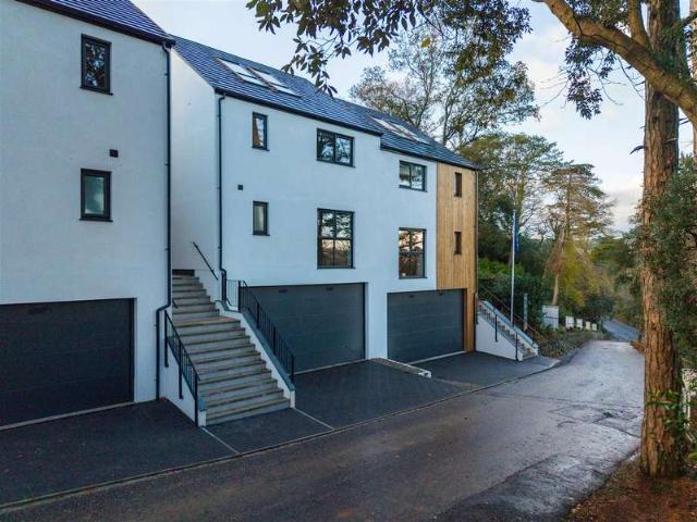 Farm for sale in St Blazey, Cornwall