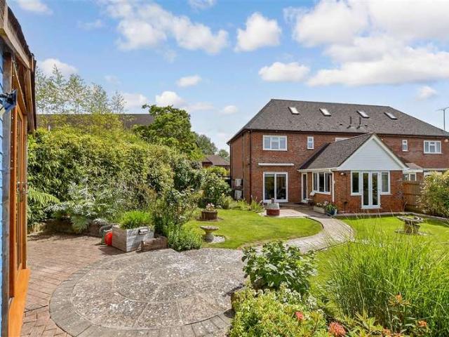 Farm for sale in Bridgefield, Kent