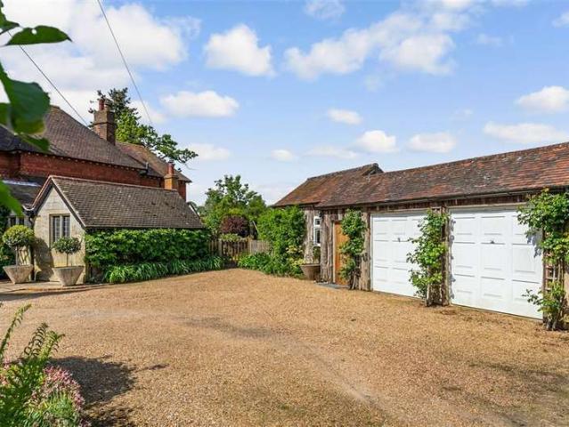Farm for sale in Perryfields, West Sussex