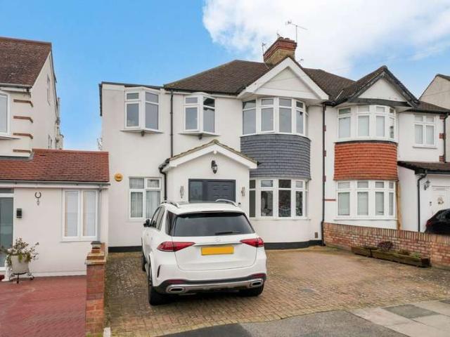 Farm for sale in Lane, Greater London