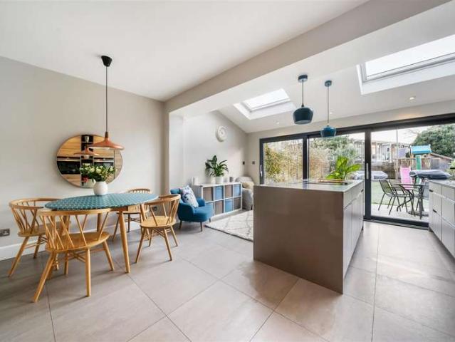 Semi Detached House for sale in Motspur Park, West Barnes