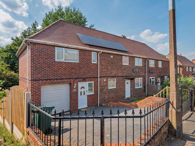 Farm for sale in Thurnscoe, South Yorkshire