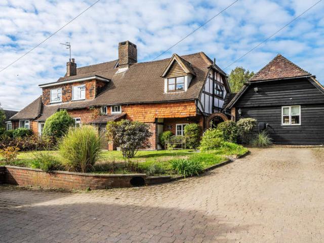 Farm for sale in Chiddingstone, The Butts