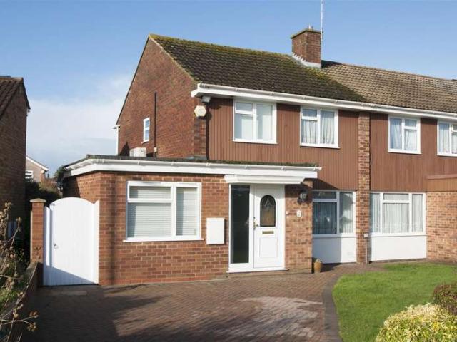 Semi Detached House for sale in Slough, Langley