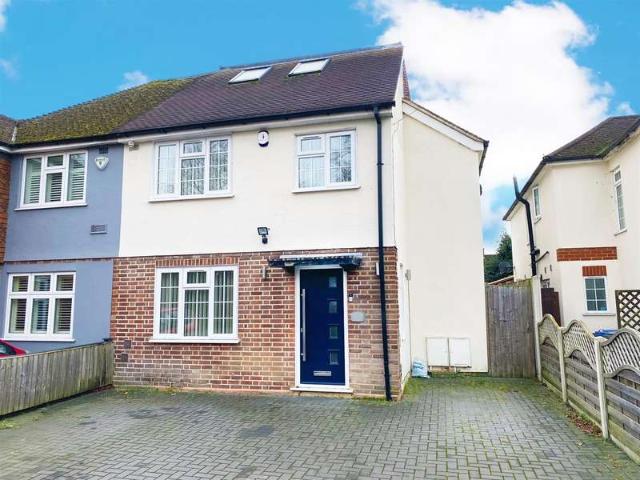 Semi Detached House for sale in Slough