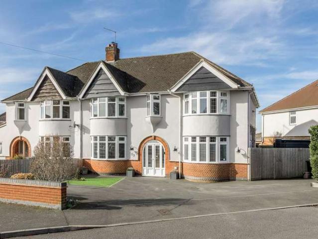 Farm for sale in Woodloes Park, Warwick