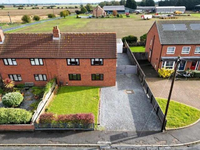 Farm for sale in Barmby on the Marsh