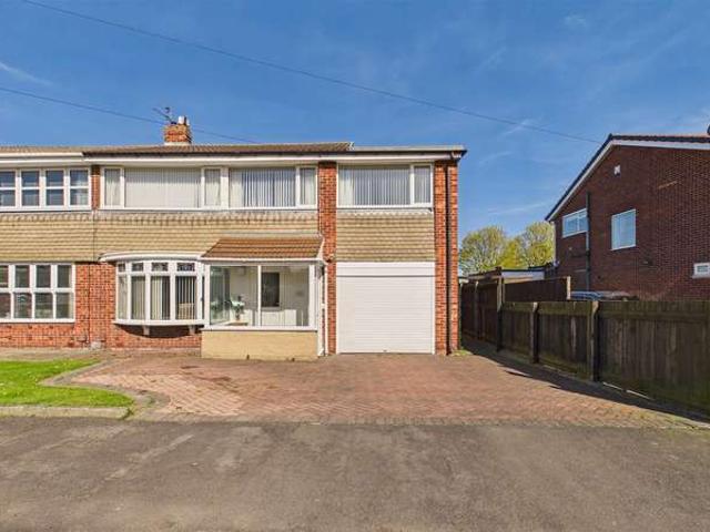 Farm for sale in Hastings Hill, Tyne And Wear