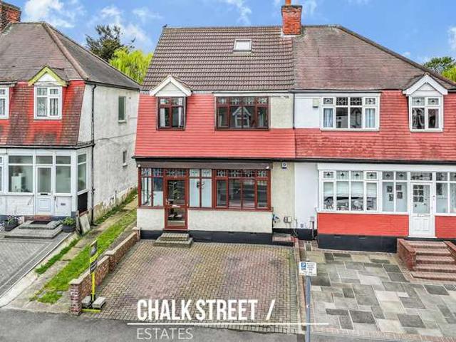 Farm for sale in Gidea Park, Greater London