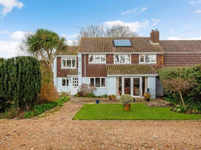 Farm for sale in Aldingbourne, Clapham