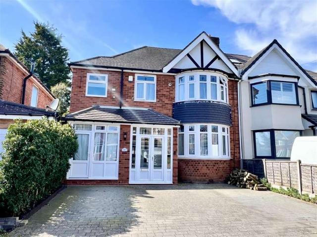 Farm for sale in Wake Green, West Midlands