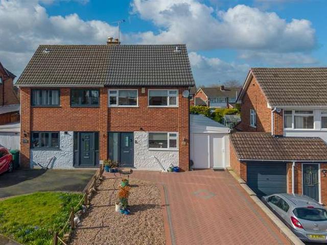 Farm for sale in Oversetts, Egginton