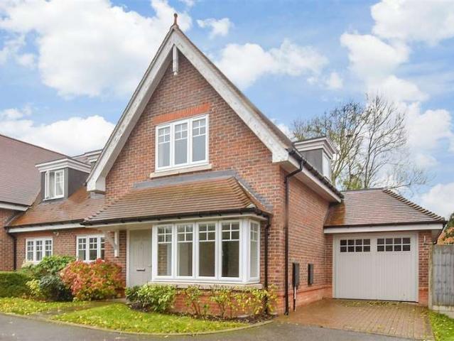 Farm for sale in Burgh Heath, Reigate and Banstead