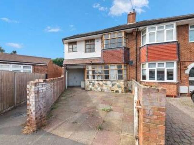 Farm for sale in London Borough of Hillingdon, Greater London