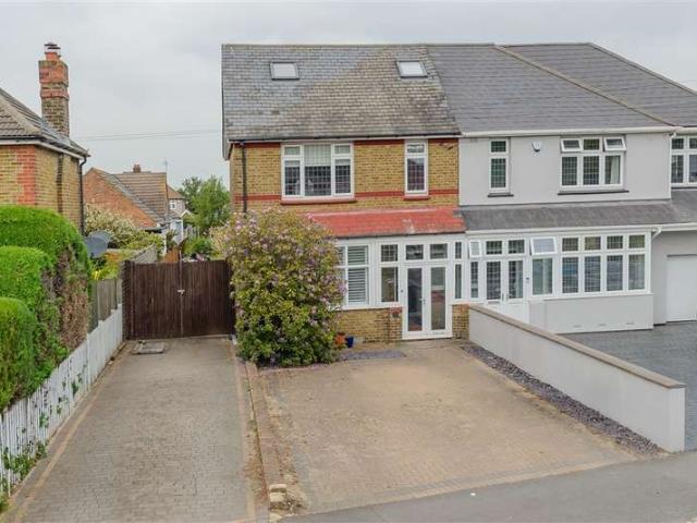 Farm for sale in Barnehurst, Greater London