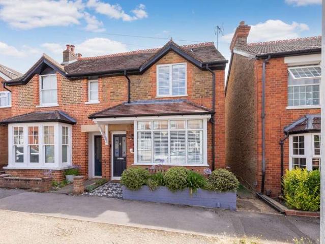 Farm for sale in Furze Platt, Maidenhead