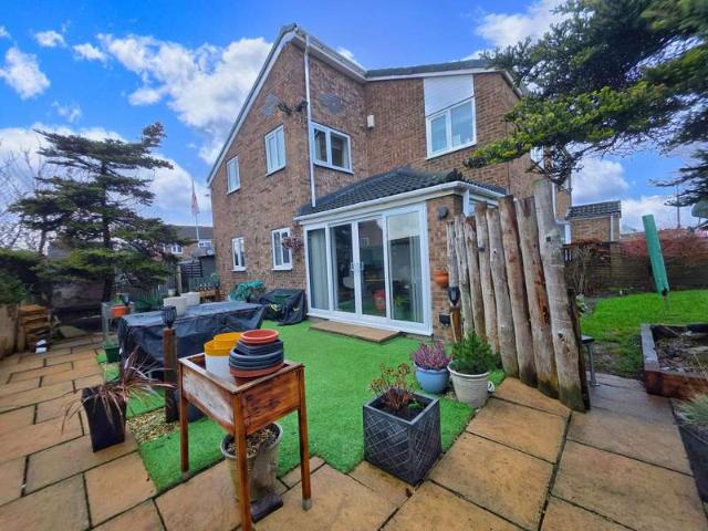 Farm for sale in Monk Bretton, South Yorkshire