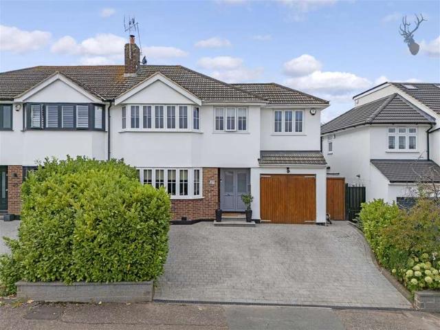 Farm for sale in Ivy Chimneys, Epping