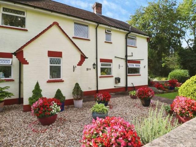 Farm for sale in Michaelston-le-pit, Wales