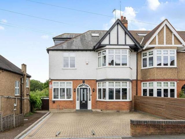 Farm for sale in East Barnet, Greater London