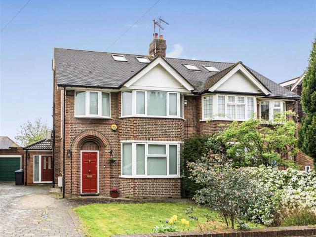 Farm for sale in West Finchley, Greater London