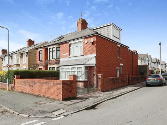 Farm for sale in Falcon Lodge, Wales
