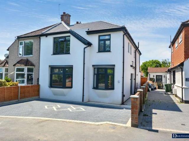 Farm for sale in Gidea Park, Greater London