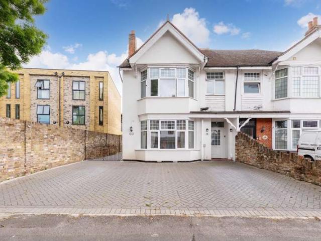 Farm for sale in Slough