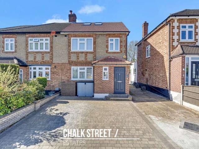 Farm for sale in Hornchurch, Greater London
