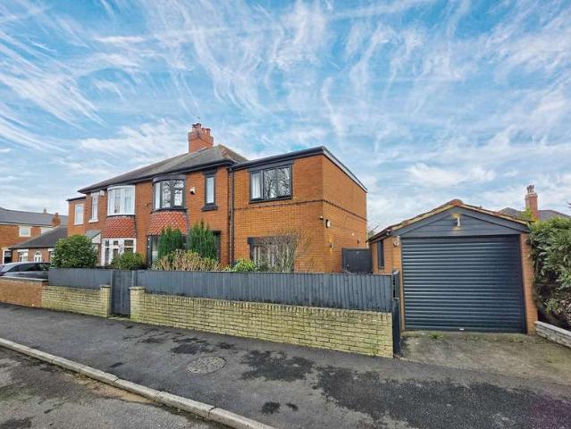 Farm for sale in Carlton, South Yorkshire