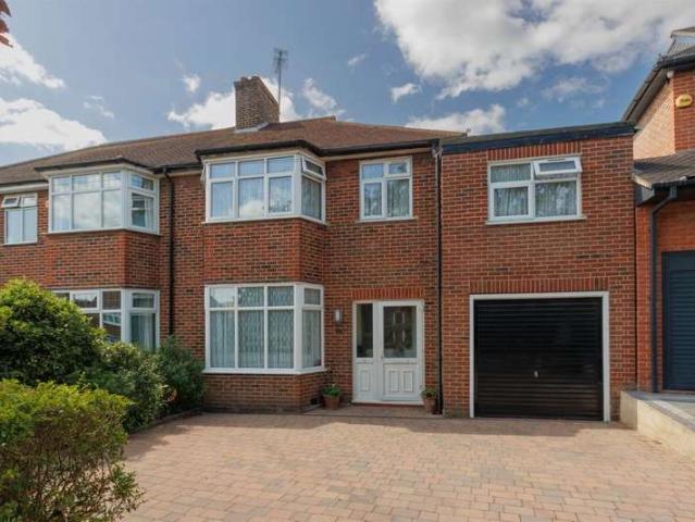 Farm for sale in Cockfosters, Greater London