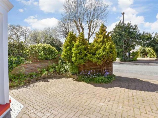 Farm for sale in Elmfield, Ryde