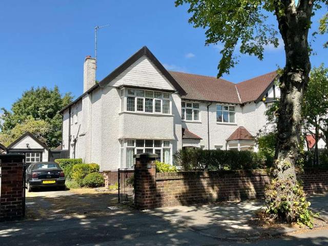 Farm for sale in Meols Cop, Southport