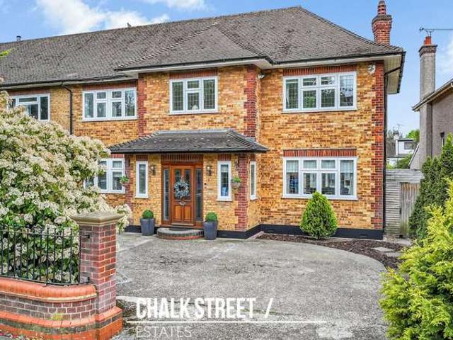 Farm for sale in Gidea Park, Greater London