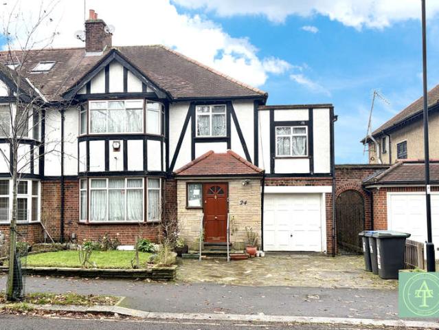 Farm for sale in Southgate, Oakwood