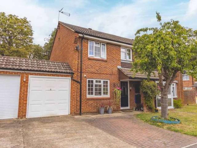 Farm for sale in Wexham, George Green