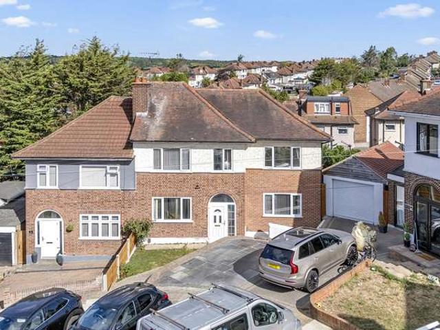 Farm for sale in London Borough of Havering, Greater London