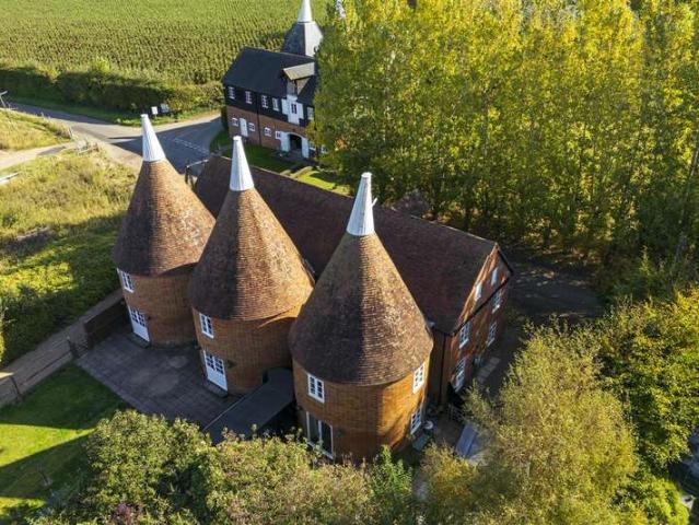 Farm for sale in Oad Street, Kent