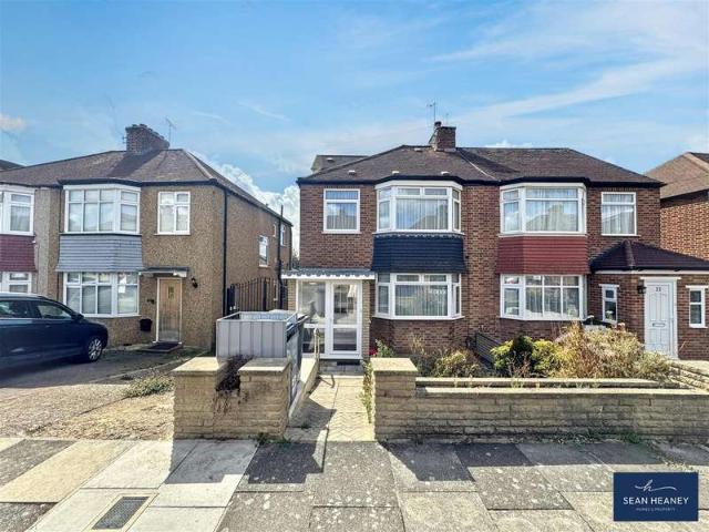Farm for sale in Totteridge, Greater London
