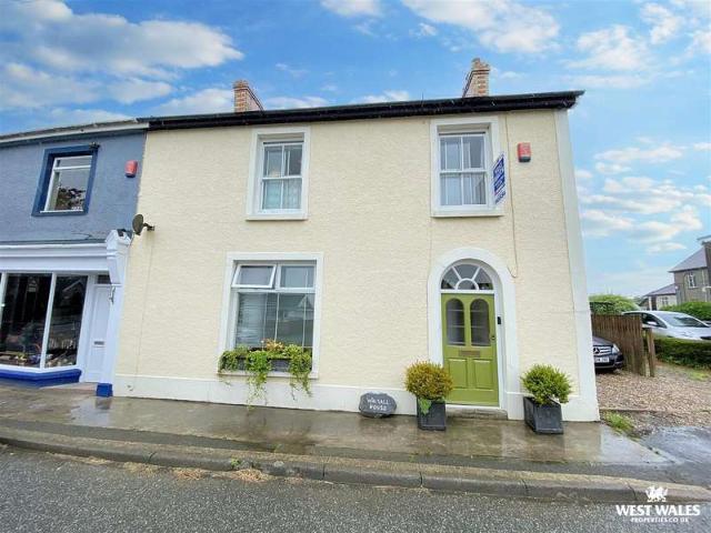 Farm for sale in Llandissilio, Wales